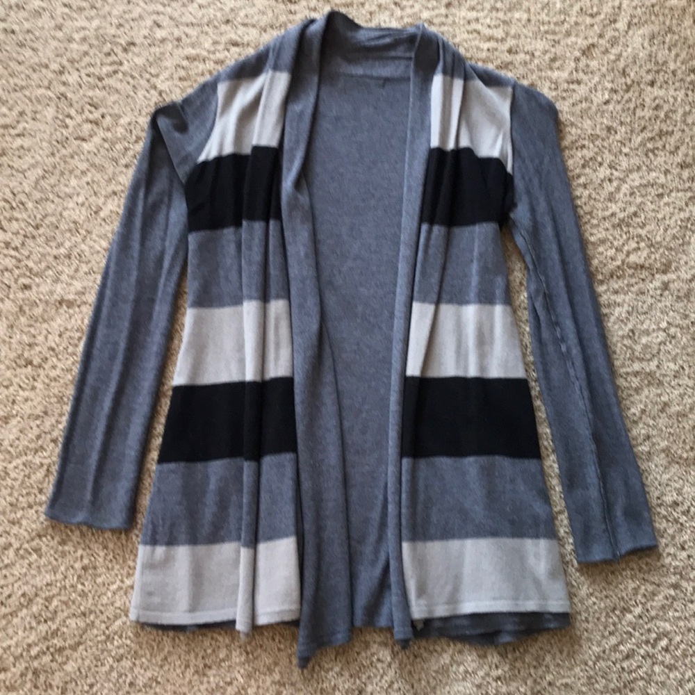 Sweater - Picture 2 of 3